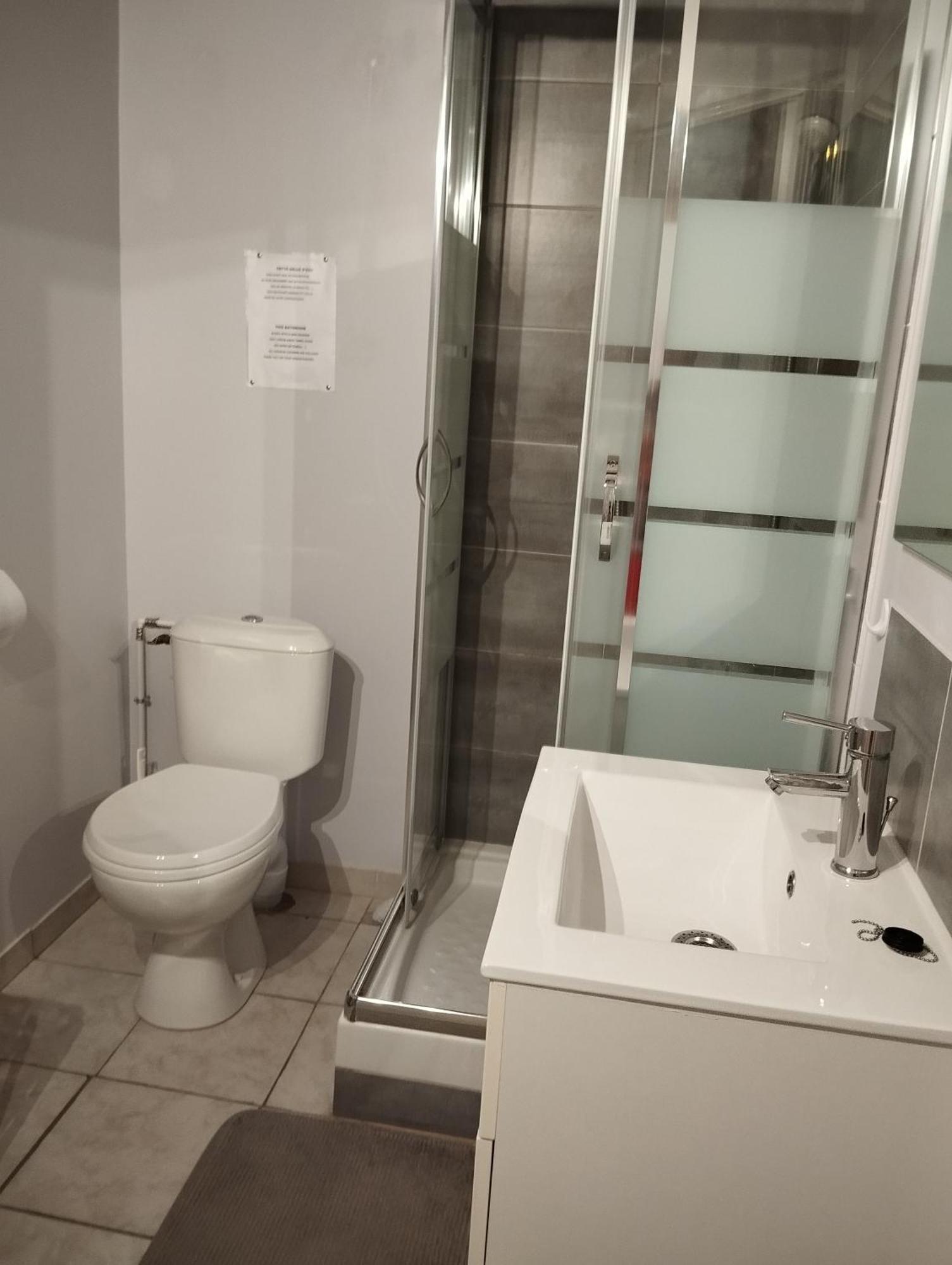 Apartament Bienvenue Au Pied Des Alpilles Saint-Étienne-du-Grès Zewnętrze zdjęcie